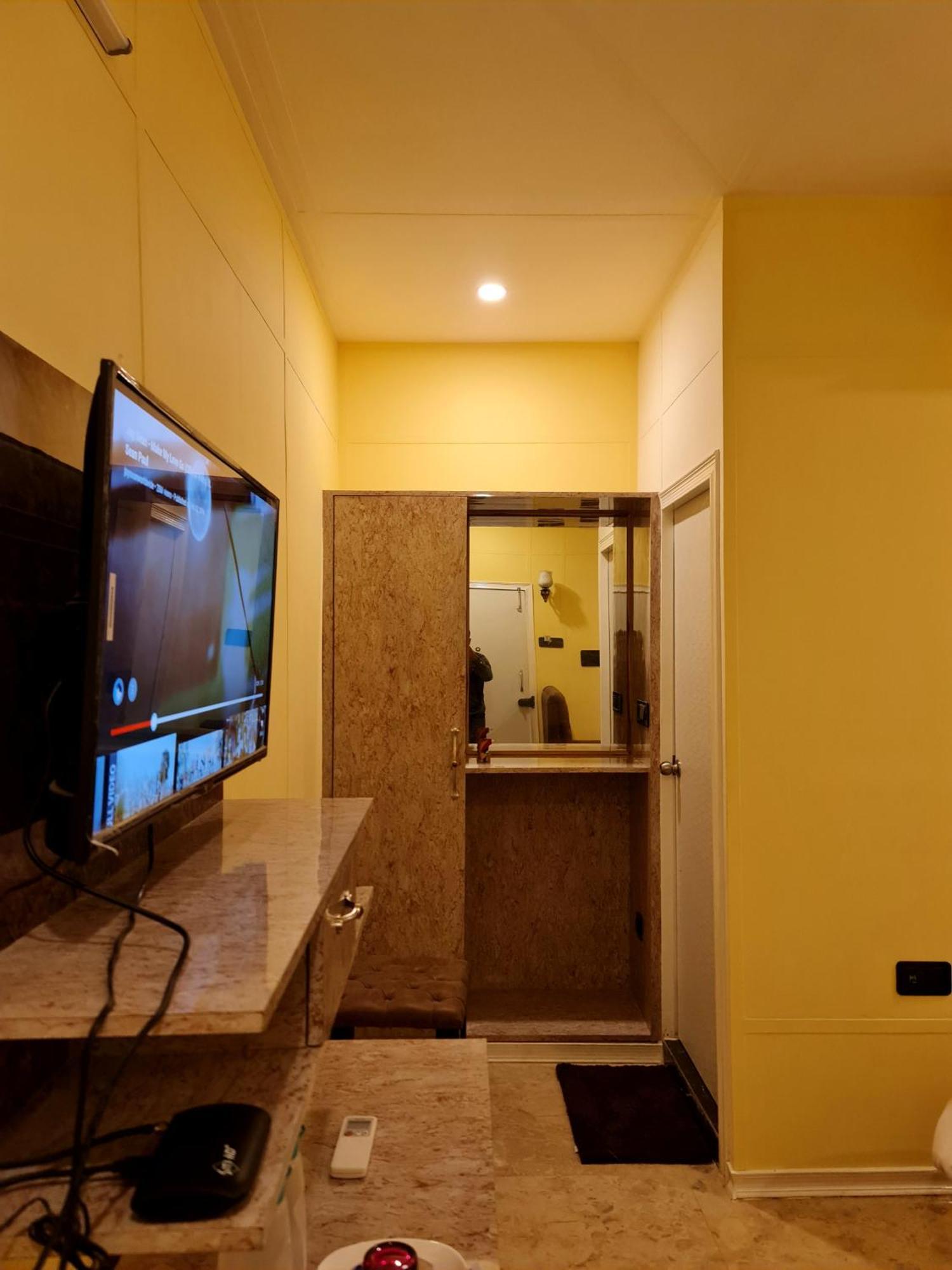 Hotel Aurelia Pearl Патна Екстер'єр фото
